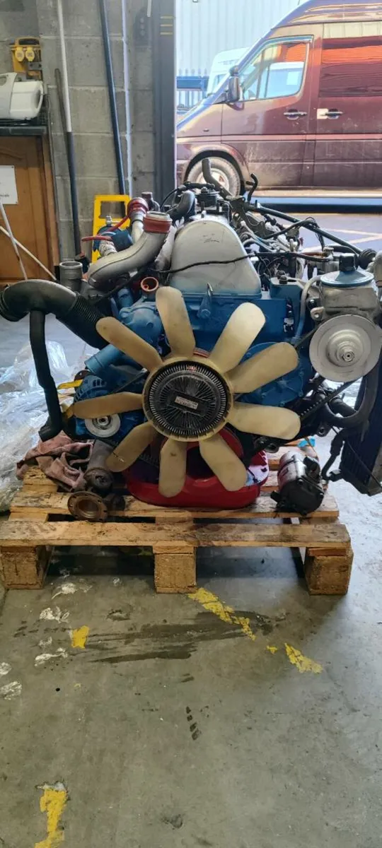 Mercedes 3.0 engine - Image 2