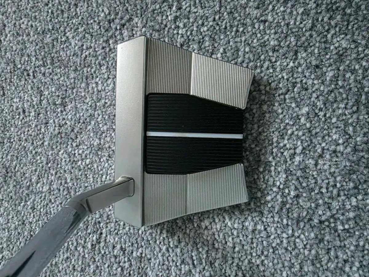 Scotty Cameron Phantom 9.5 Putter - Image 3
