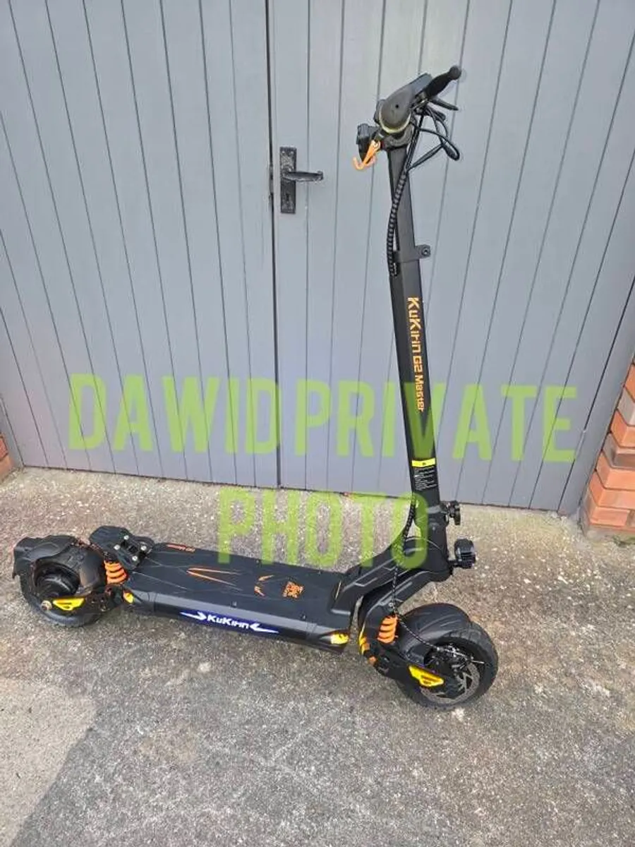 Electric scooter ,kukirin G2 Master,2024 version, 6 months warranty - Image 1