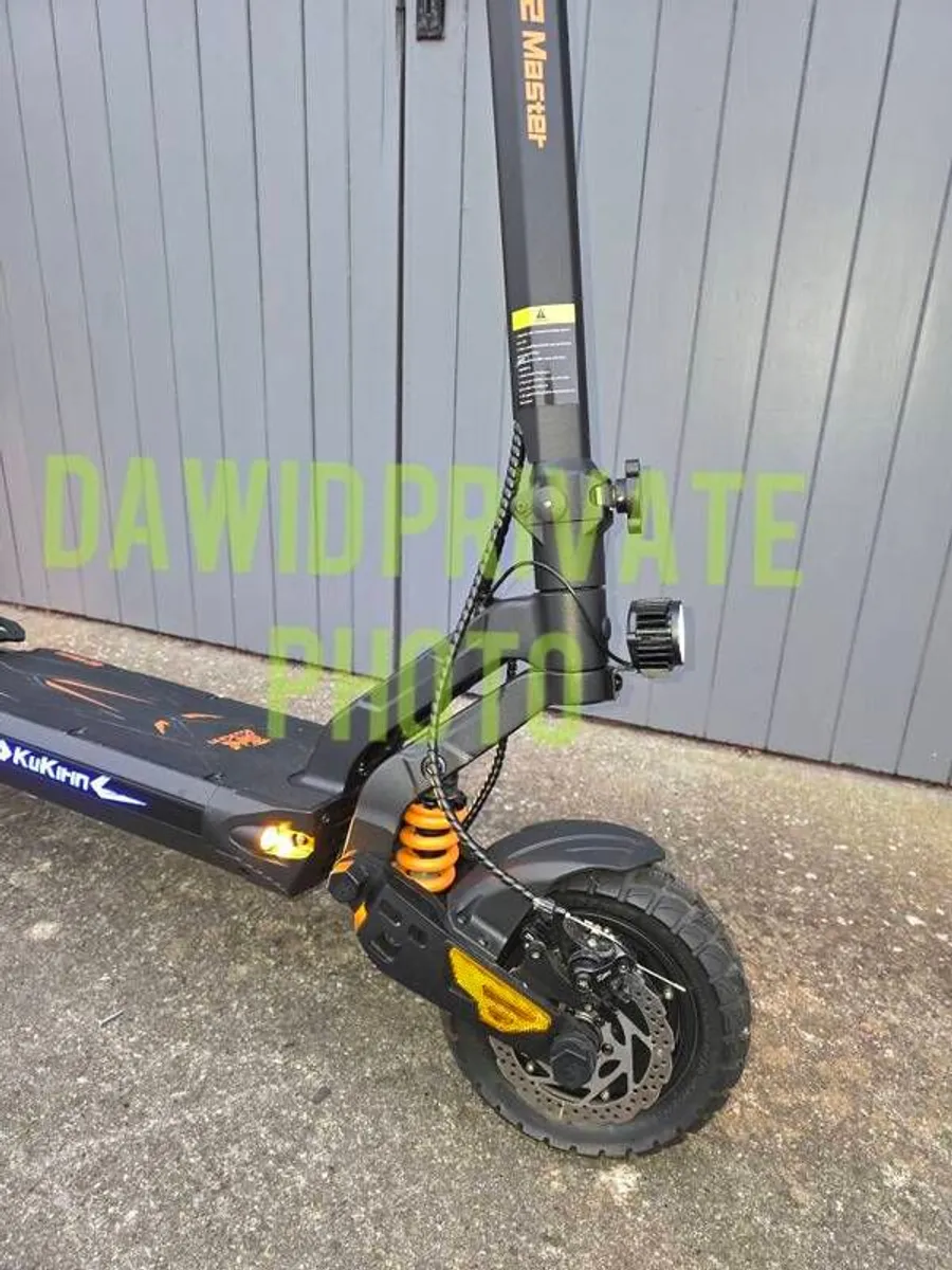 Electric scooter ,kukirin G2 Master,2024 version, 6 months warranty - Image 2