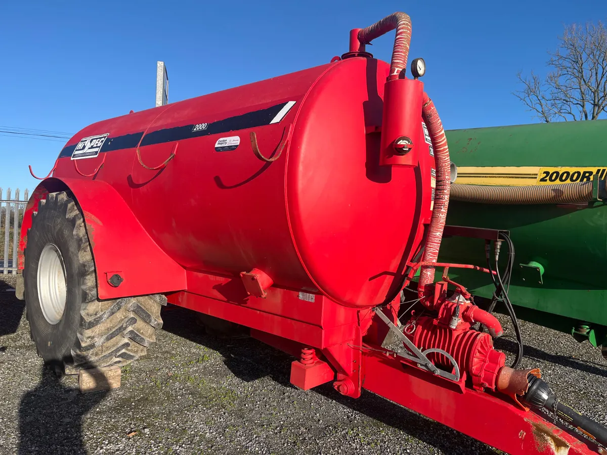 Hi-Spec 2000 Gallon Slurry tank - Image 1