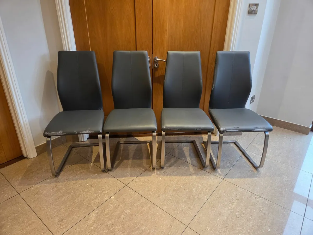Chairs - Image 4