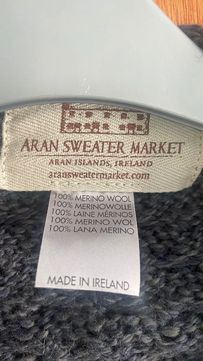 Women’s  Aran cardigan - Image 2