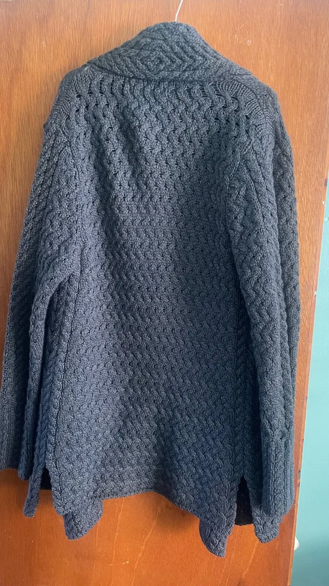 Women’s  Aran cardigan - Image 3
