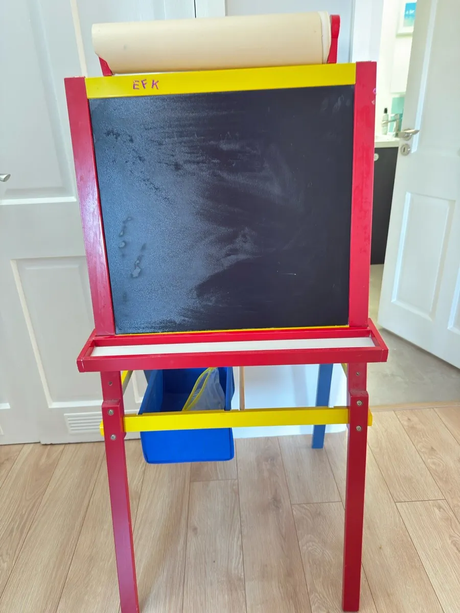 Whiteboard/Chalkboard - Image 1
