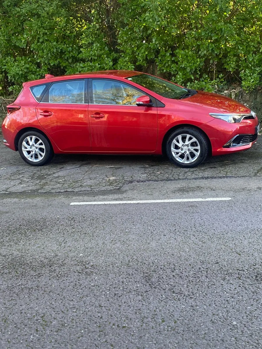 TOYOTA AURIS 1.6 DIESEL LUNA - Image 4