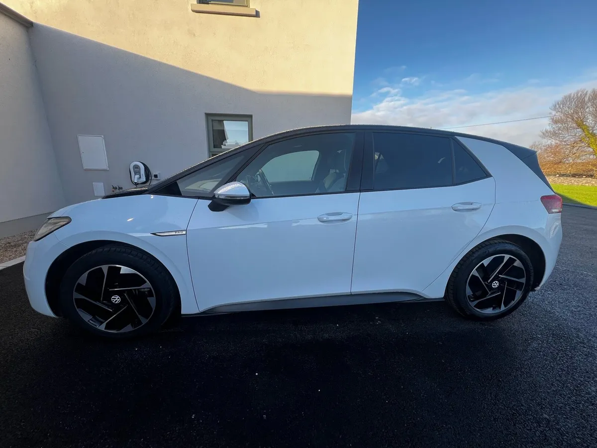 VW ID3 Pro Performance (204hp) High Spec- Low Km. - Image 4