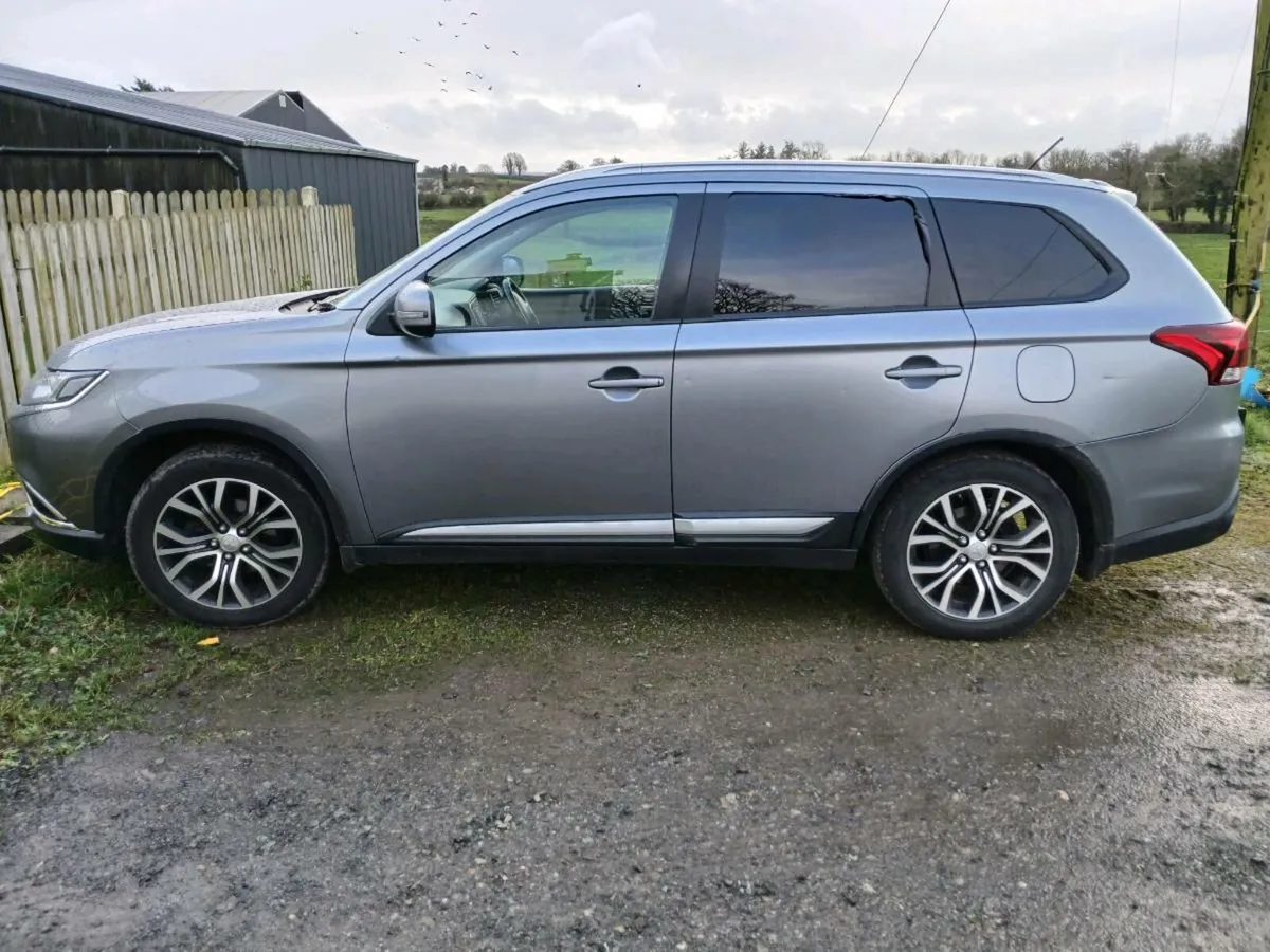 Mitsubishi outlander - Image 1