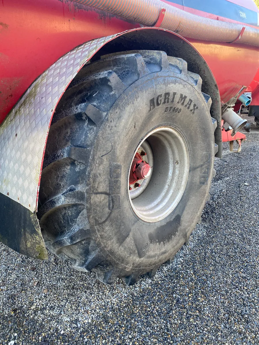 Slurry tanker - Image 2