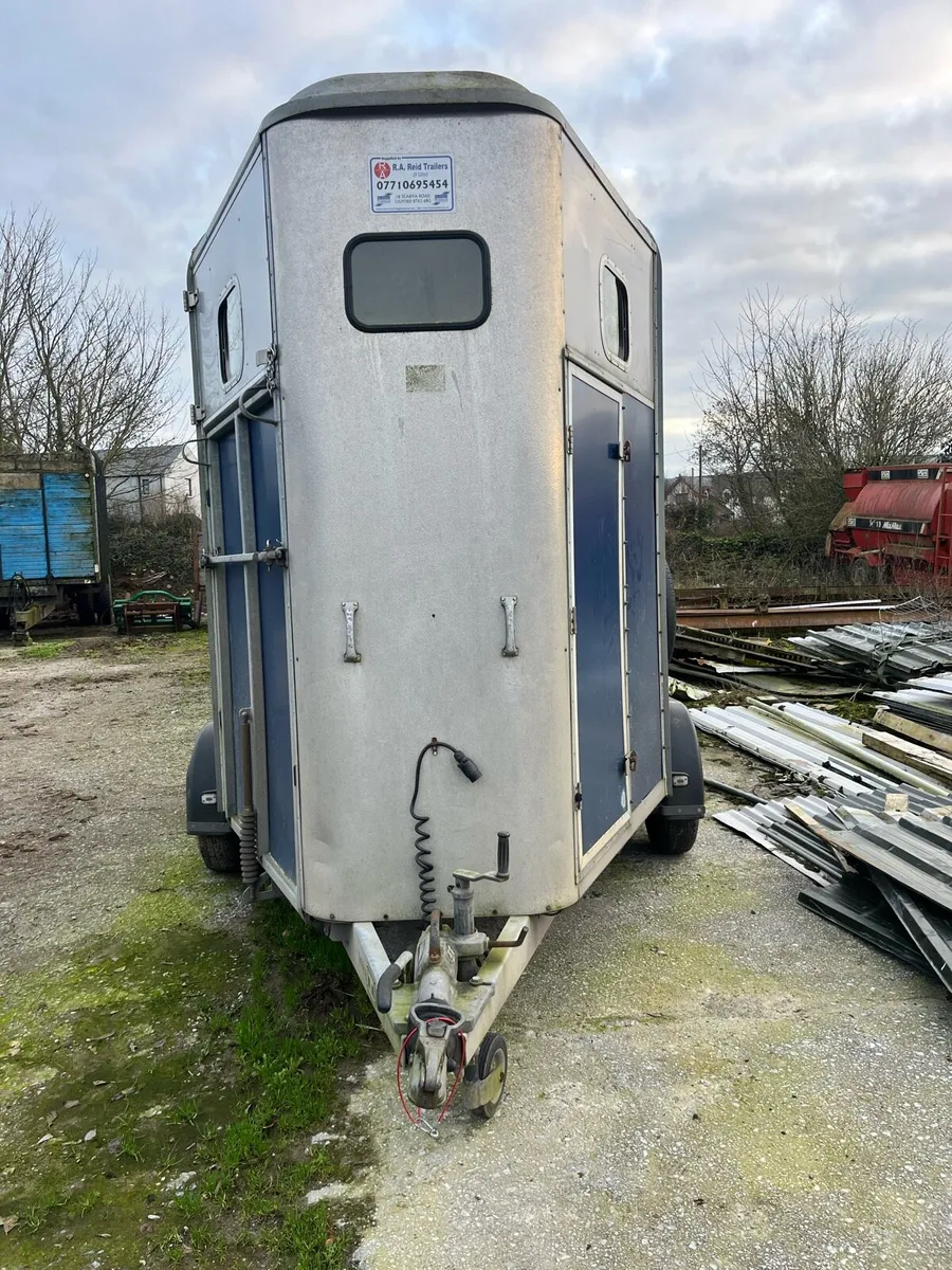 Horse Box 510 - Image 2