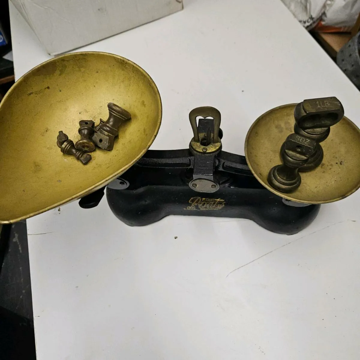 Vintage boots kitchen scales - Image 3