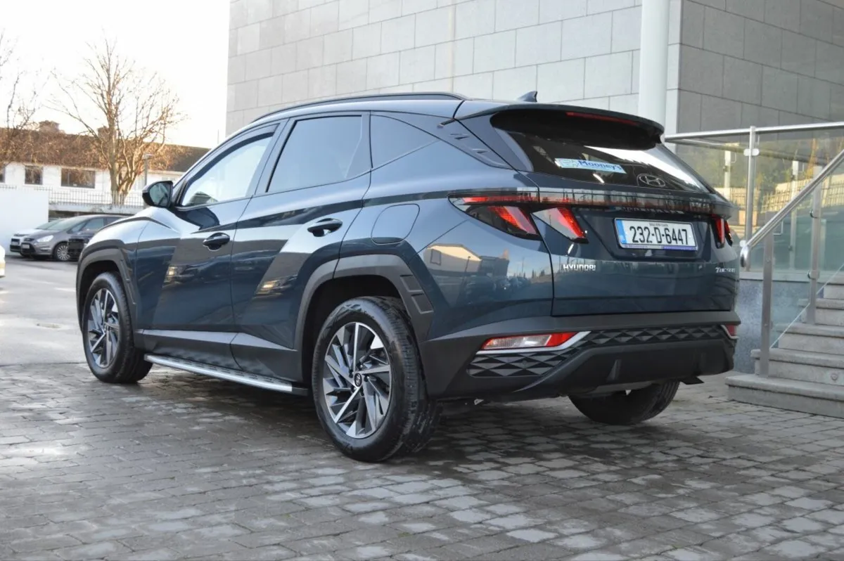 Hyundai Tucson 2WD Executive - Image 4