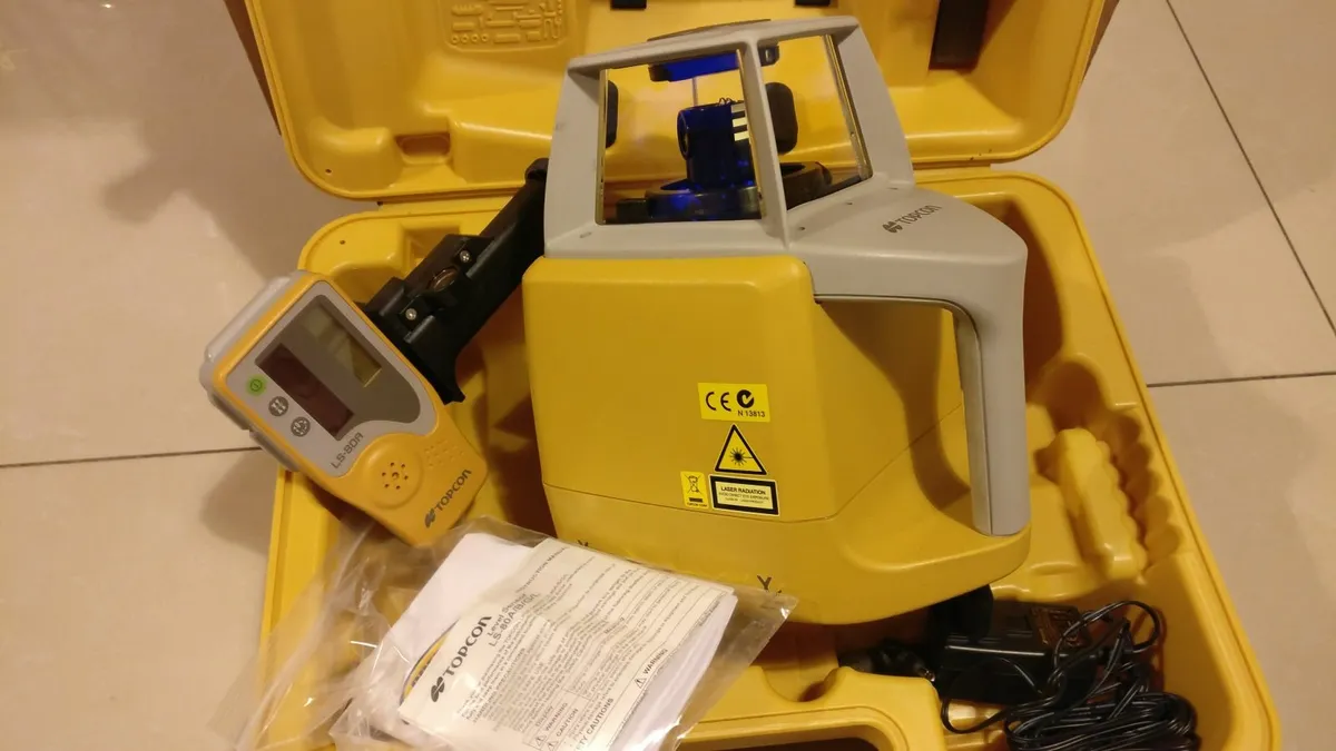 Topcon RL-100 1S Single Grade Laser - Image 3