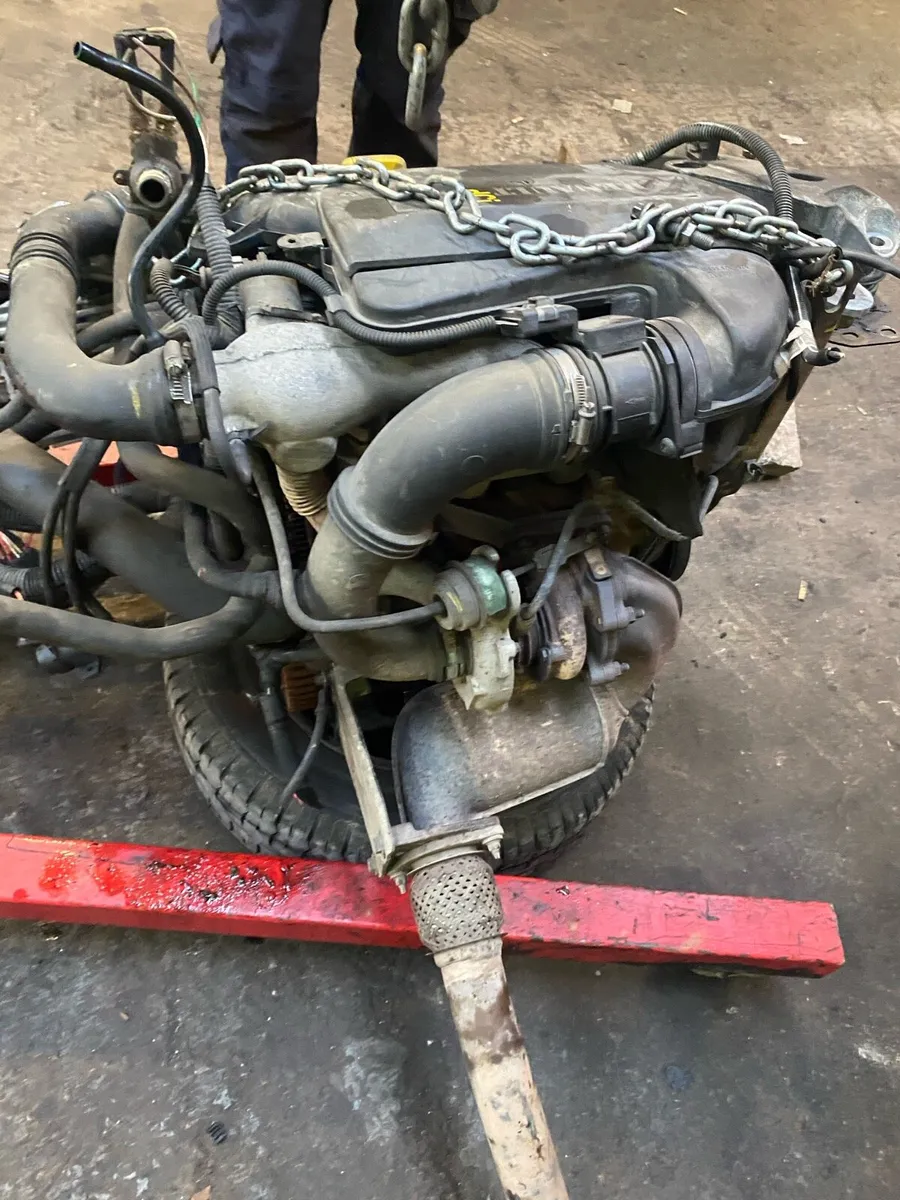 Renault traffic 1.9 engine gearbox - Image 4