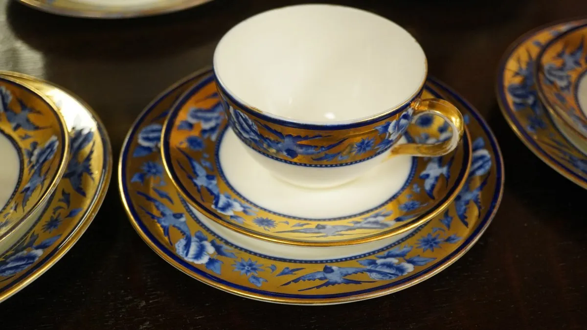 Shelley_Cobalt Swallows_14-Piece Tea Set c. 1910s - Image 3