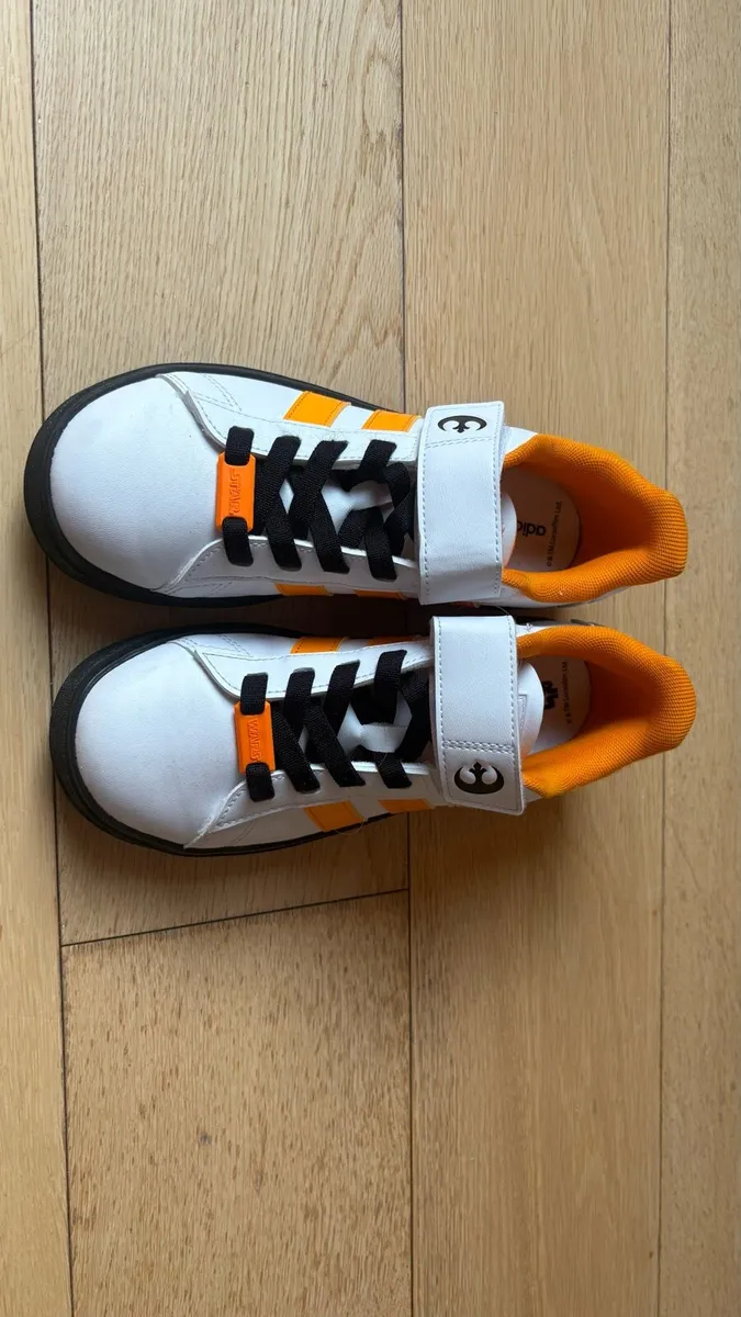 Kids footwear - Image 4