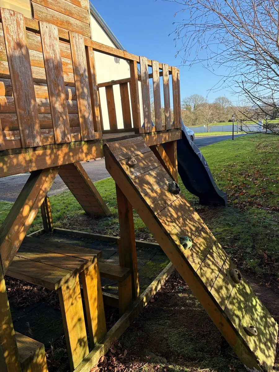 Tree house - Image 4