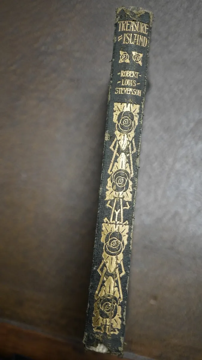 Treasure Island_1908 Cassell_Dainty Pocket Edition - Image 2