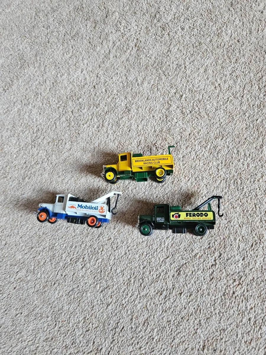 Corgi Lledo Tow Trucks - Image 2