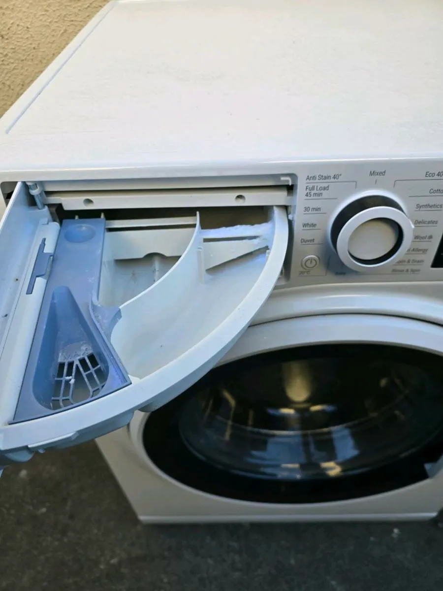 Hotpoint washing machine 9gk working perfect - Image 2