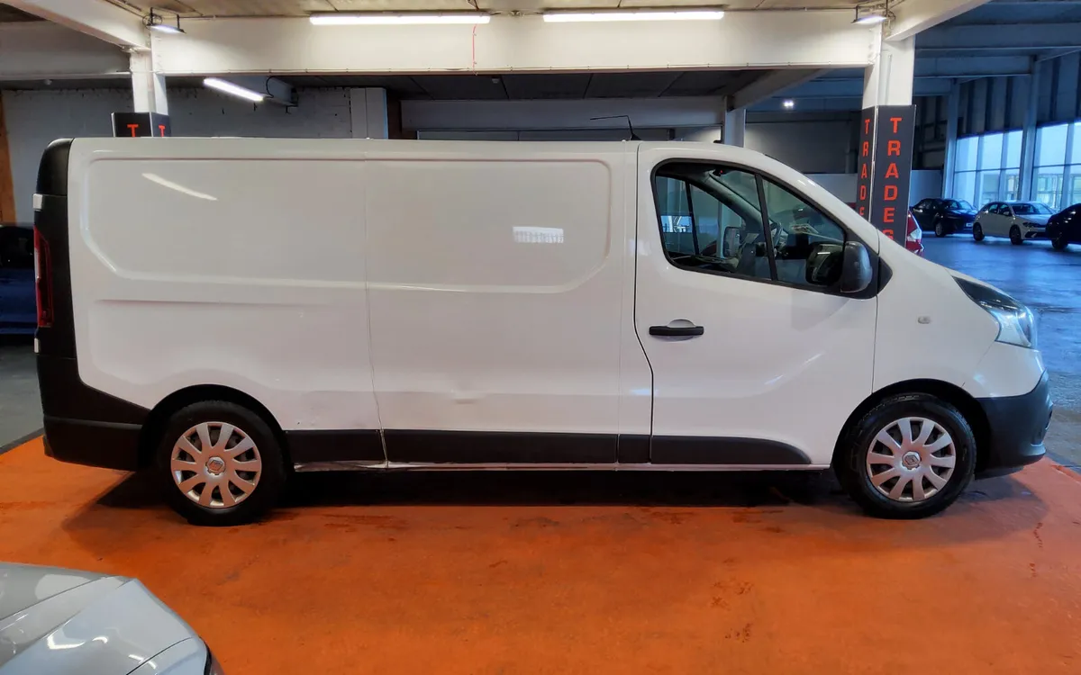 Renault Trafic 2016 - Image 4