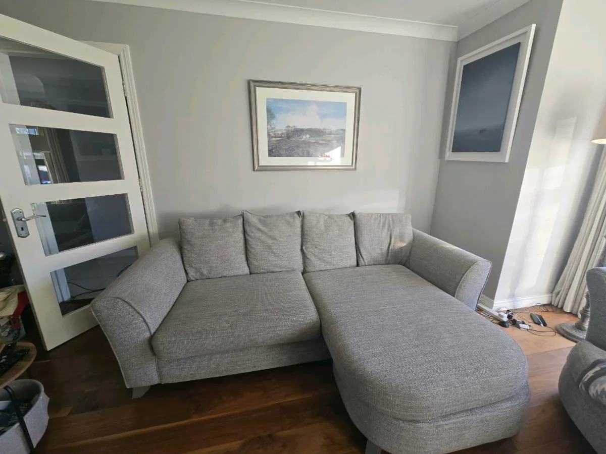Sofa - Image 4