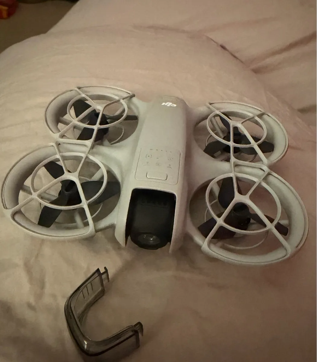 DJI Neo