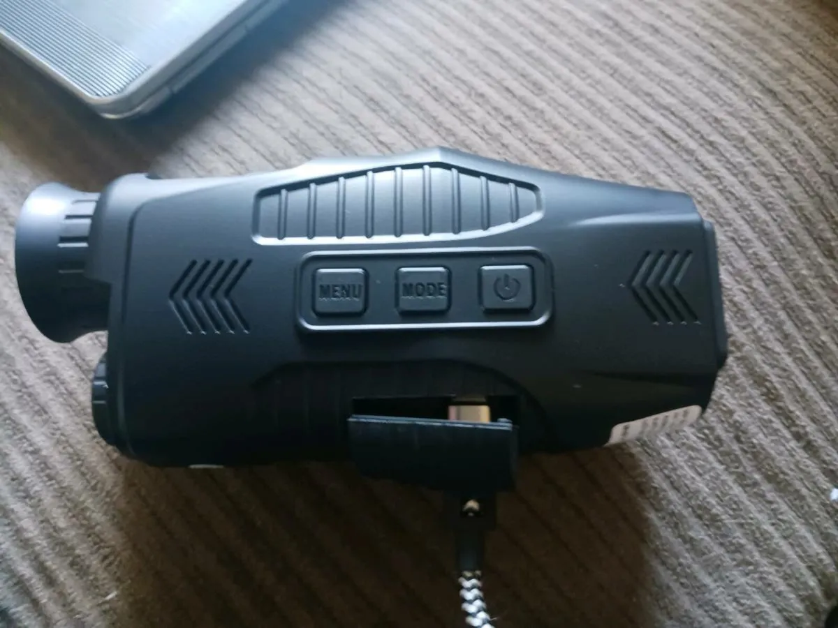 Hawkeye day/night vision monocular - Image 1