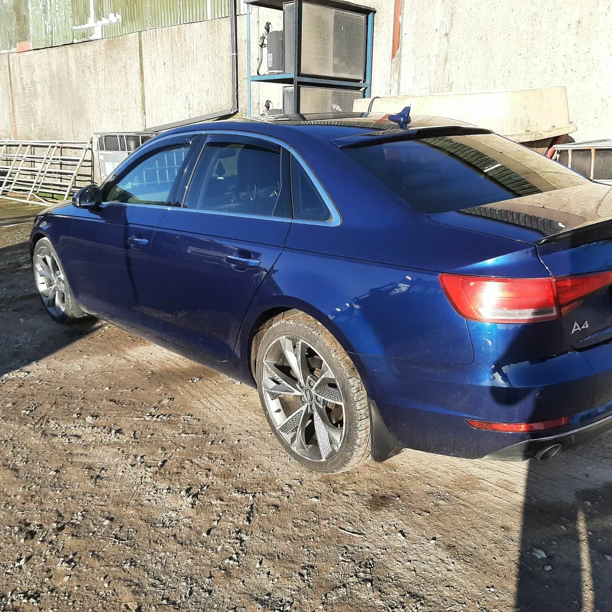 Audi A4 2017 - Image 4