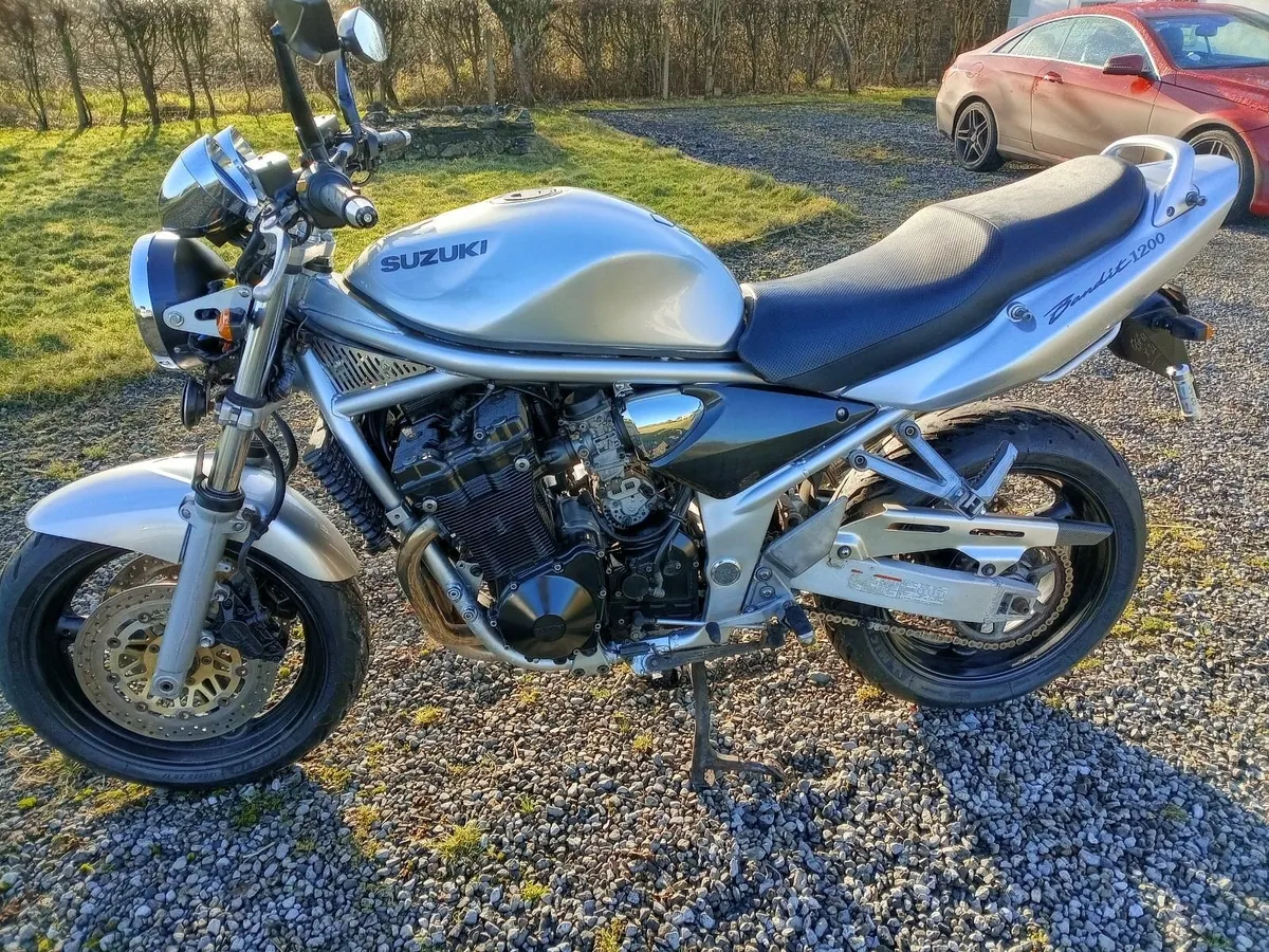 Suzuki Bandit 2001 very clean - Image 1