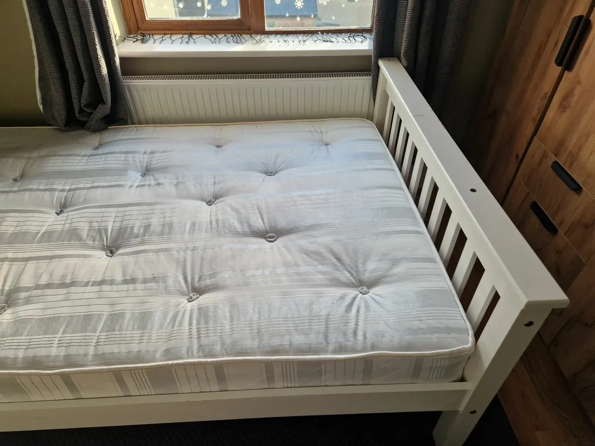 Double bed - Image 4