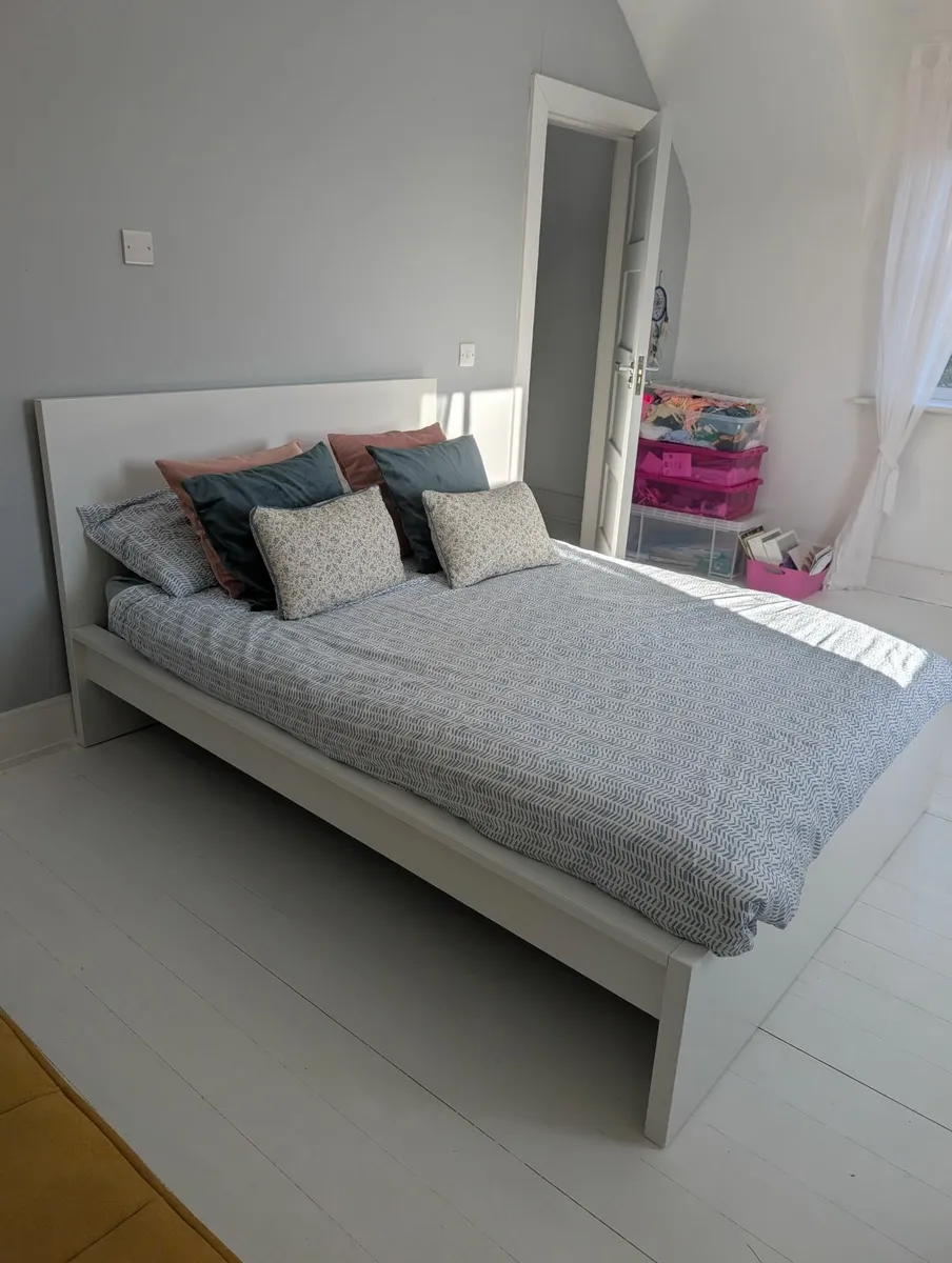 Bed, wardrobe, desk - Image 1