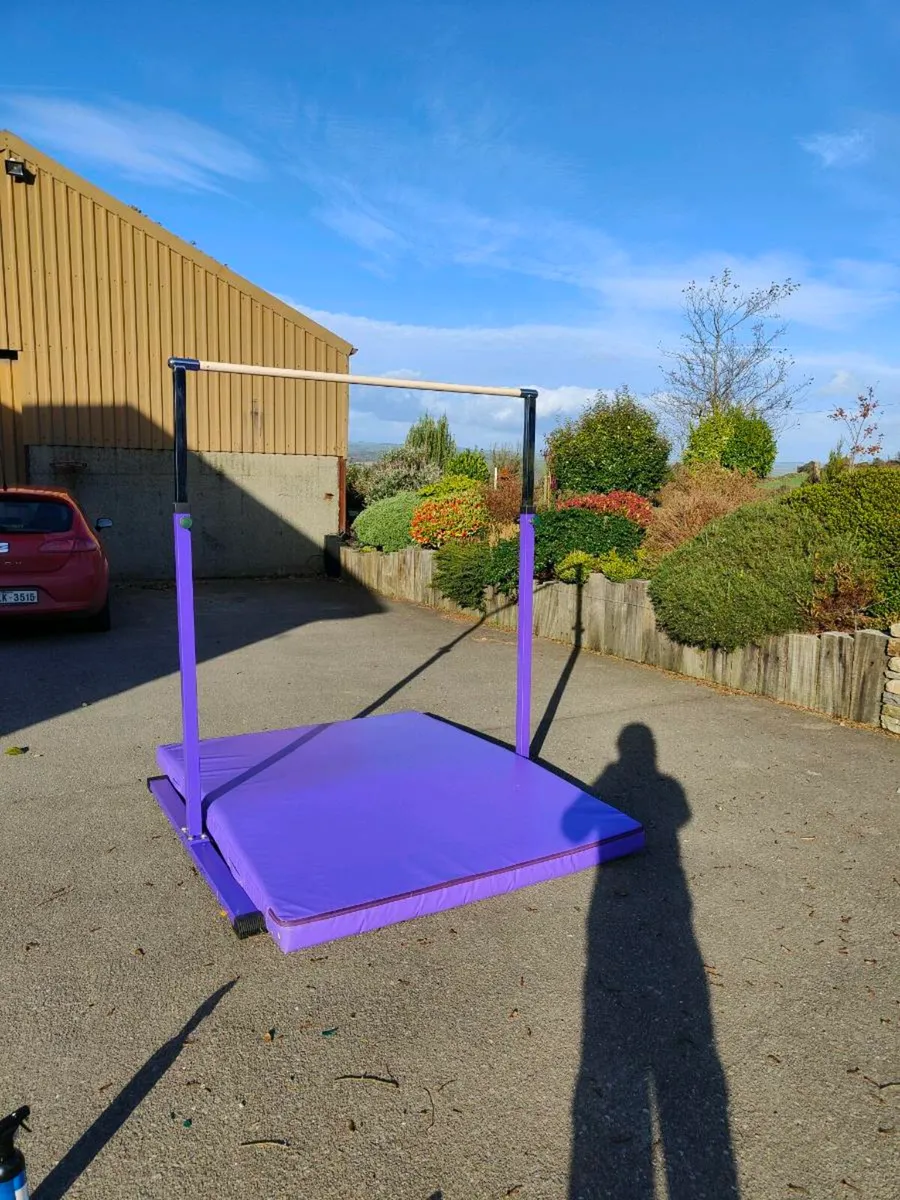 Gymnastics bar - Image 3