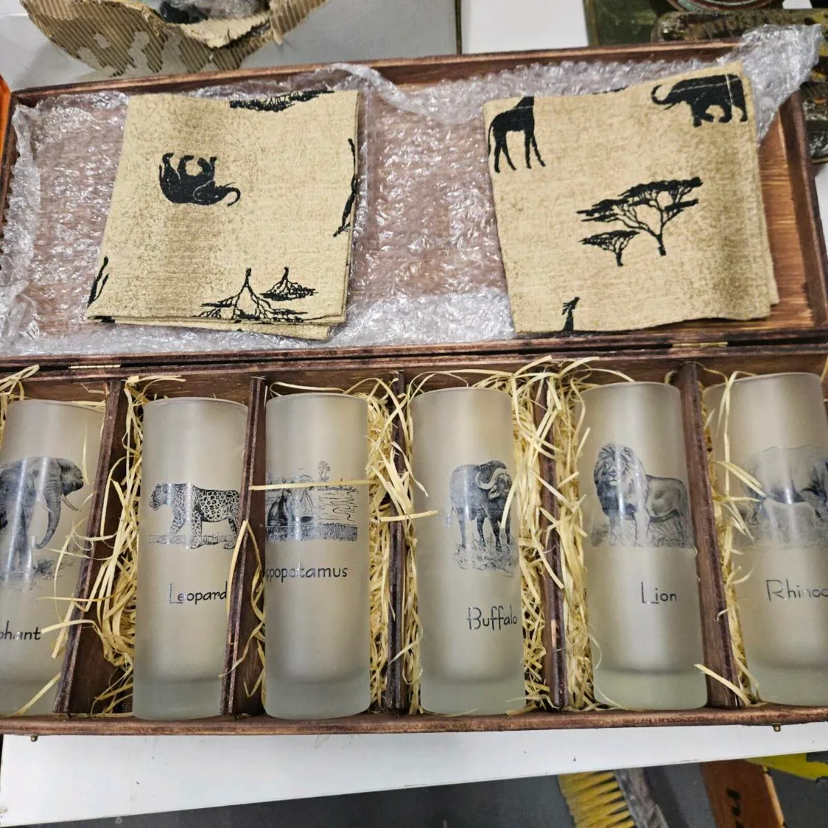 African frosted glasses - Image 1