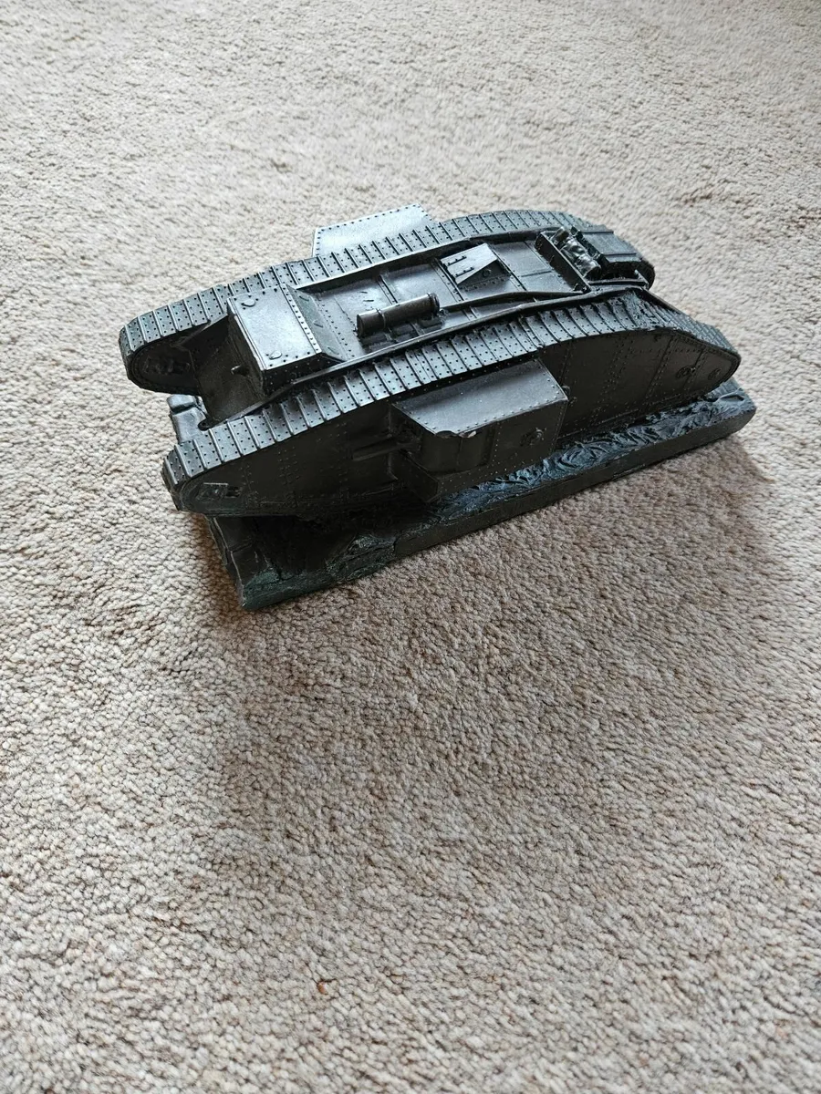Corgi Resin British WW1 Tank Diorama - Image 1