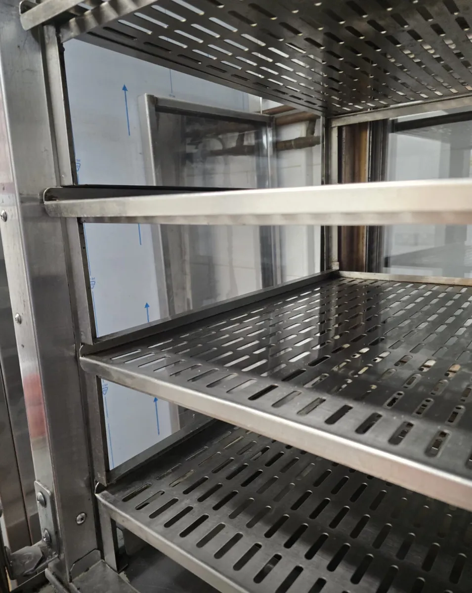 Winston Chicken Warmer - Image 2