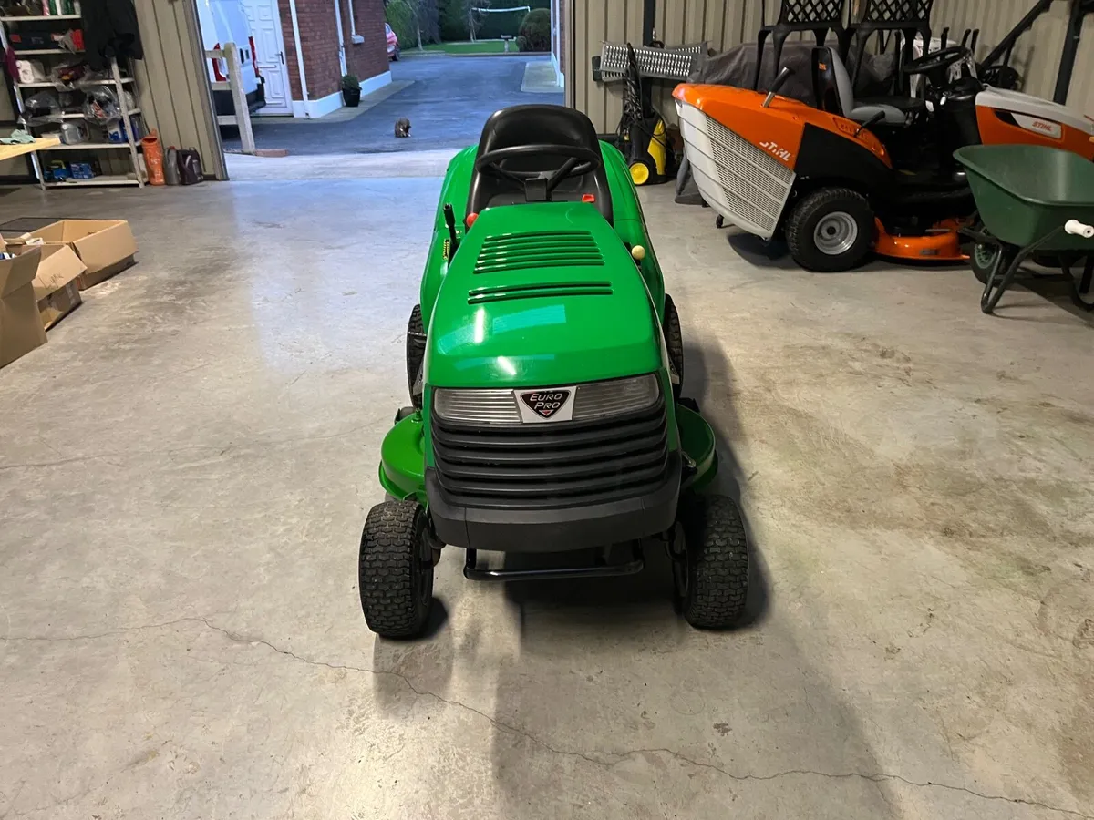 Ride on lawnmower - Image 4