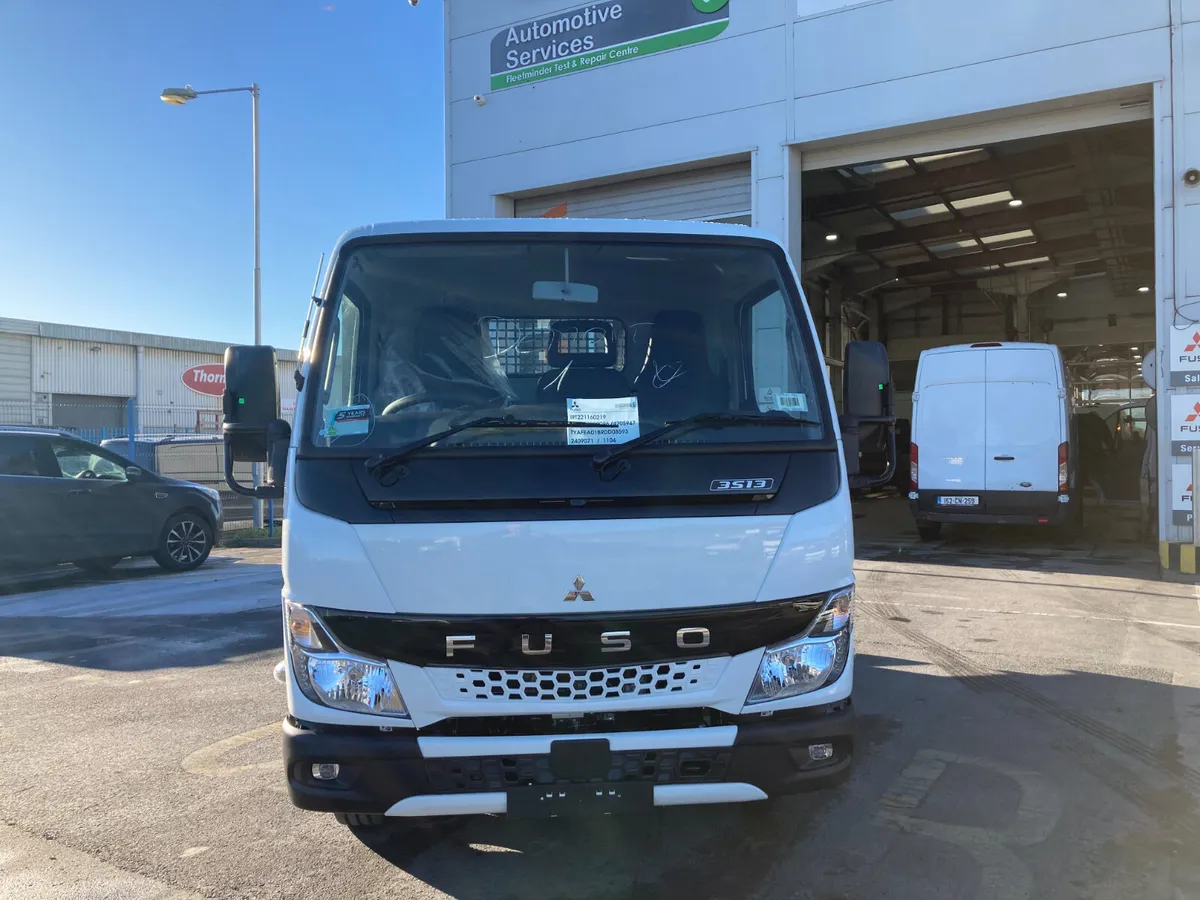 2026 Canter 3.5 ton GVW 3-Way Tipper - Image 1