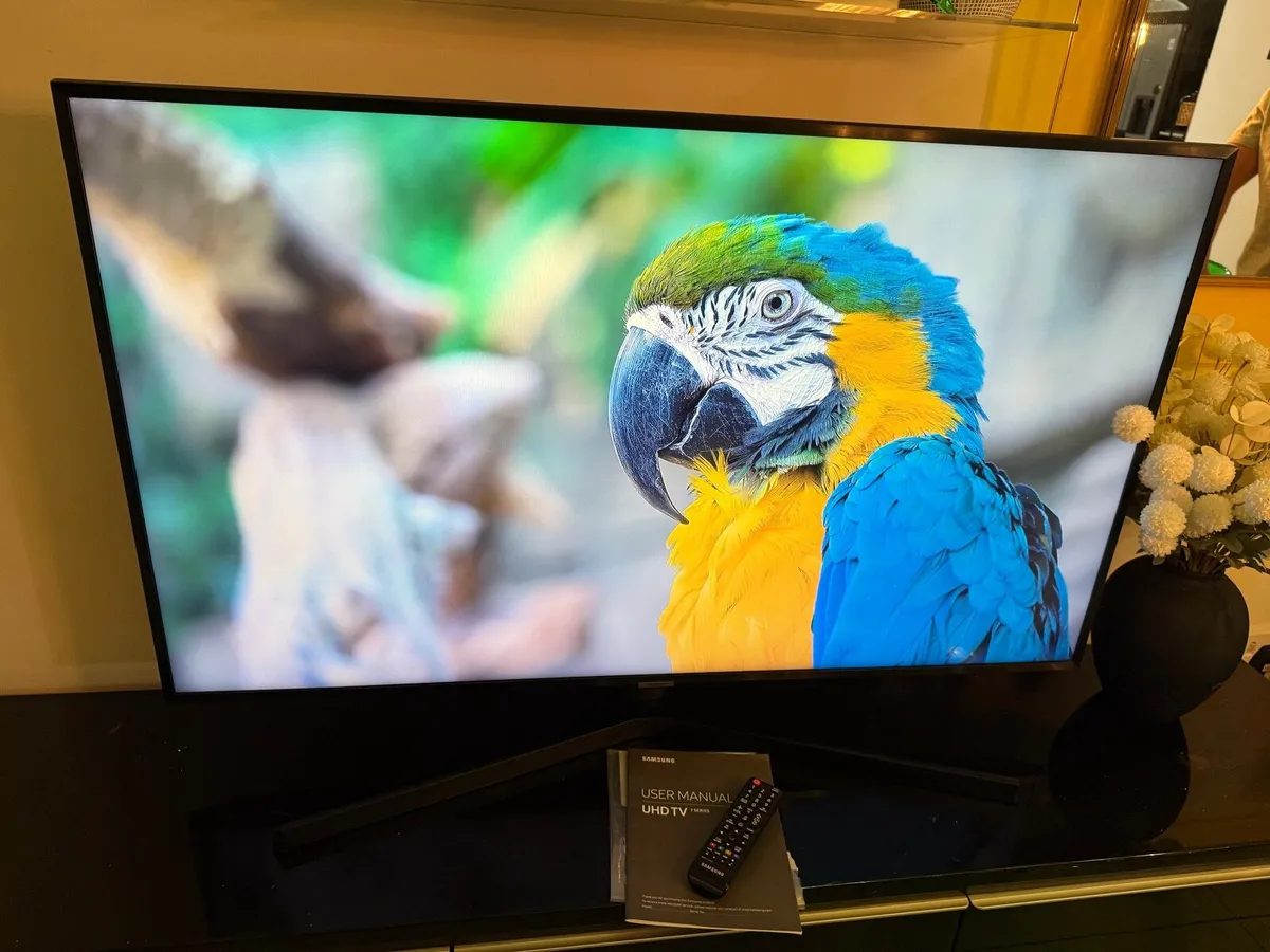 Samsung 50” SMART 4K ULTRA HD TV in swords - Image 2