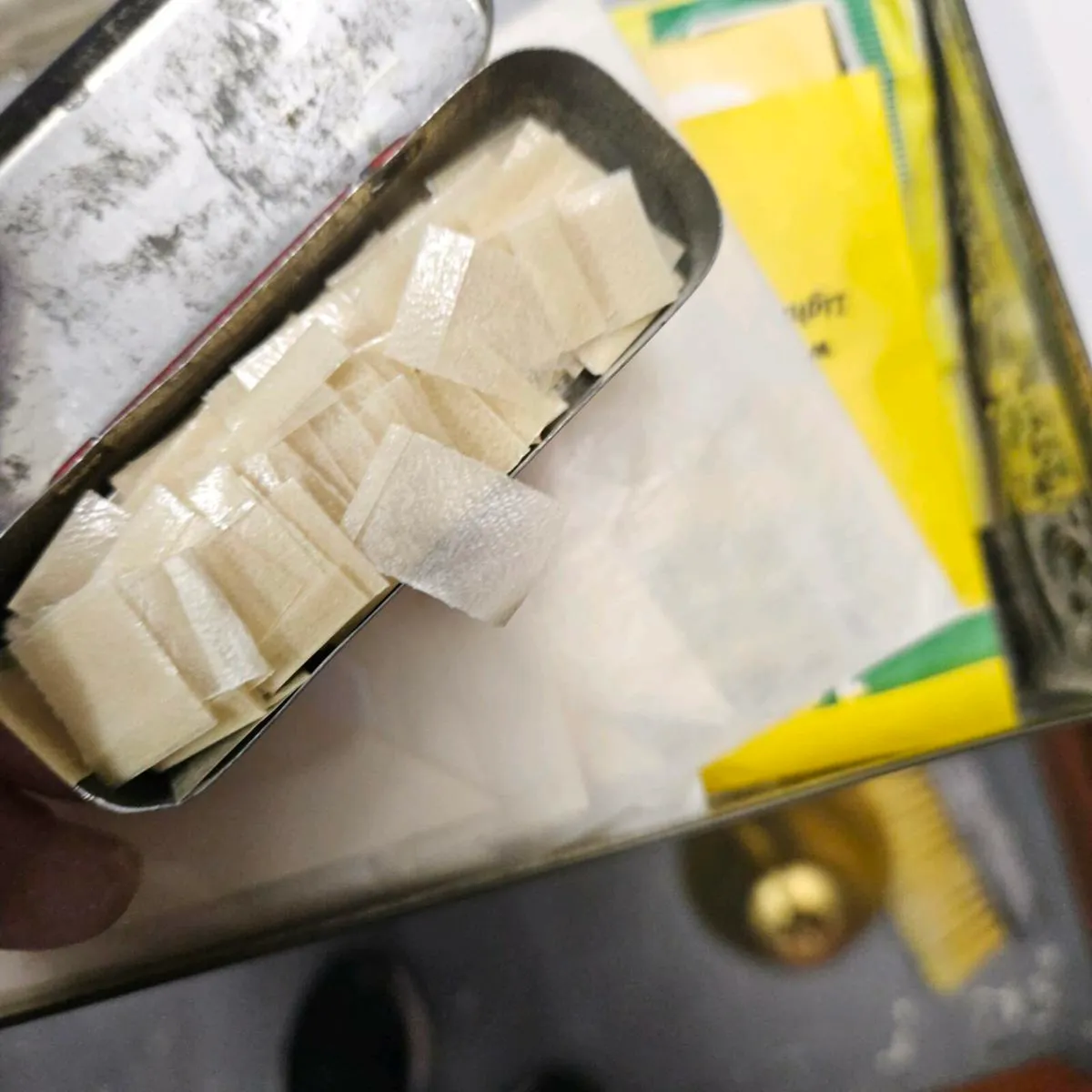 Collectible stamp hinges - Image 4