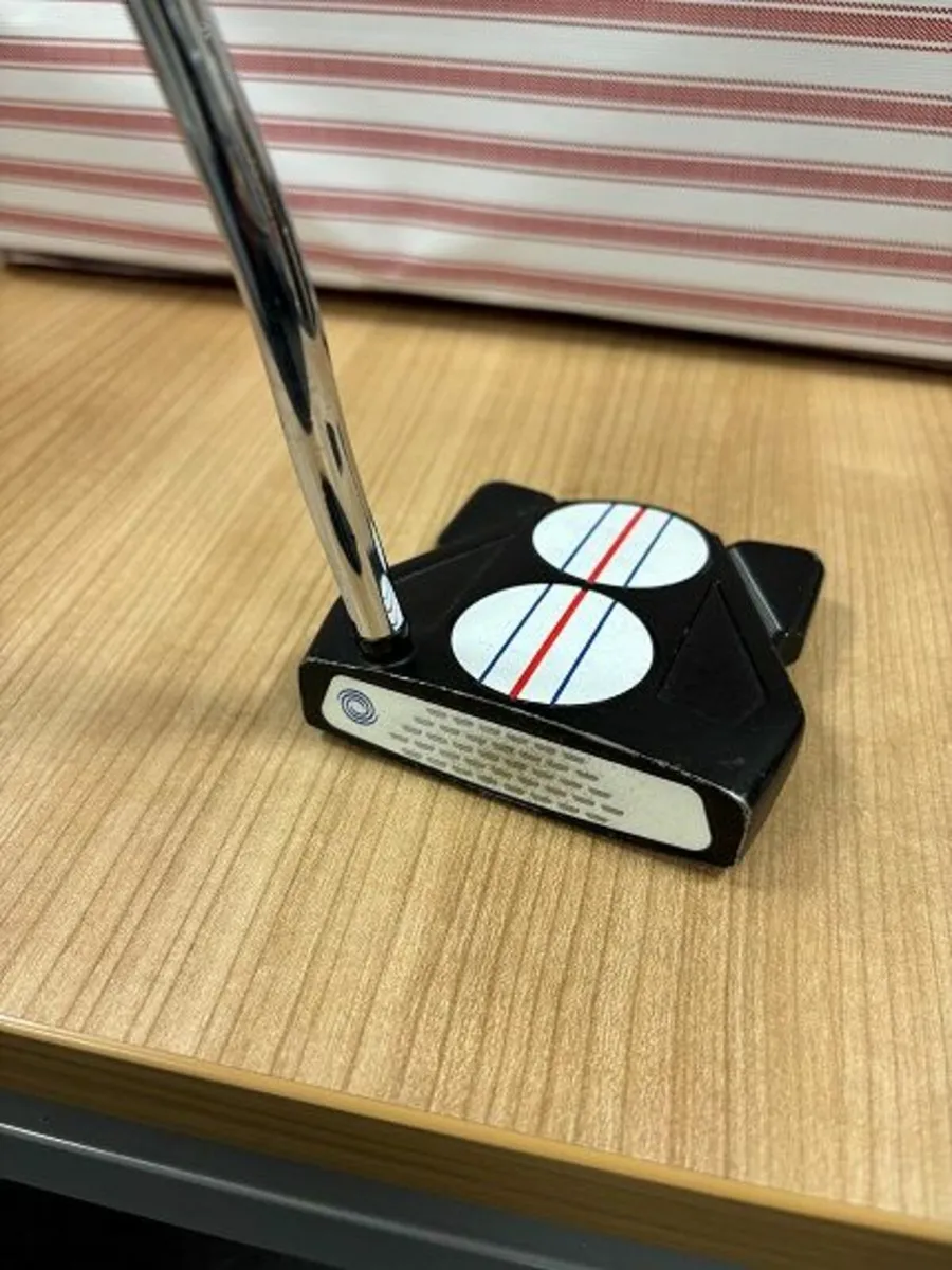 Odyssey Triple Track - 2-Ball Left Handed Putter - Image 1