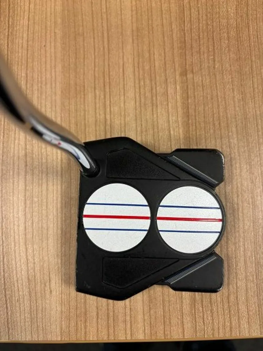 Odyssey Triple Track - 2-Ball Left Handed Putter - Image 2