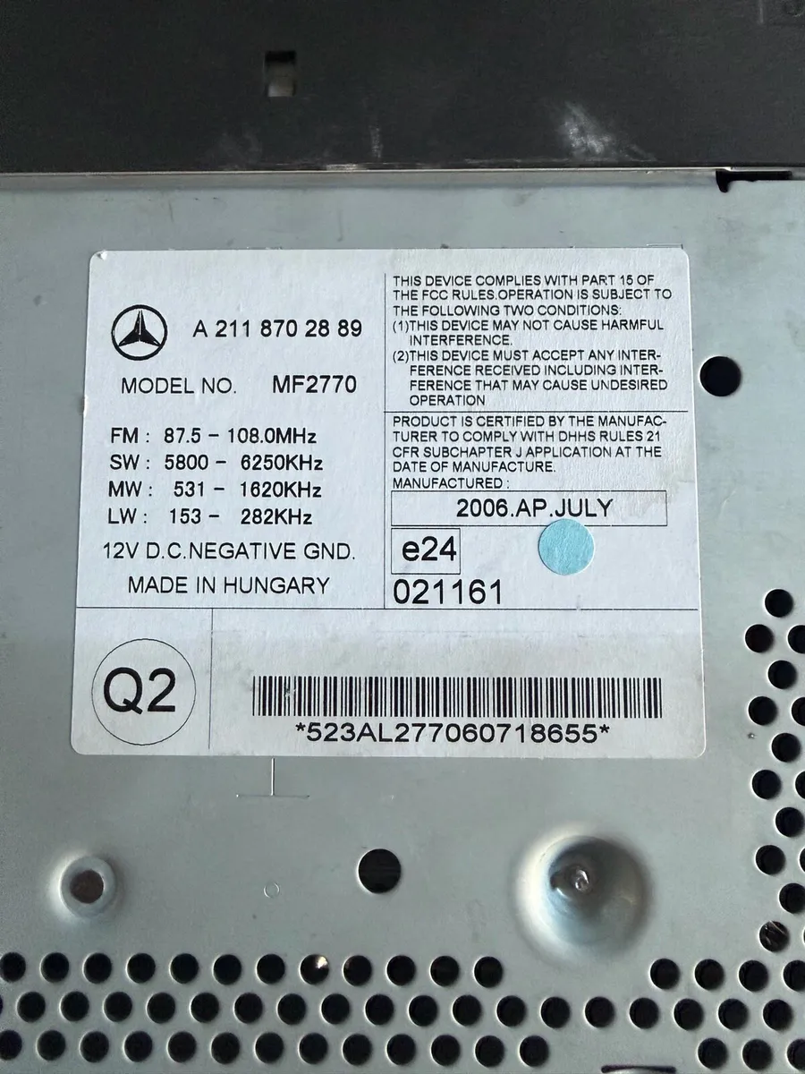 E class CLS Head unit - Image 3