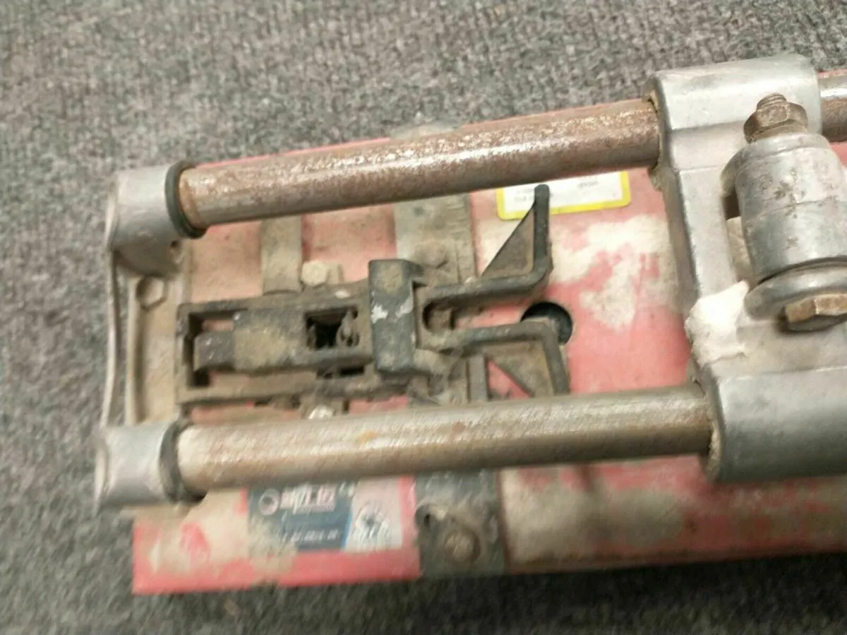 Craftsman Tile Cutter - Image 2