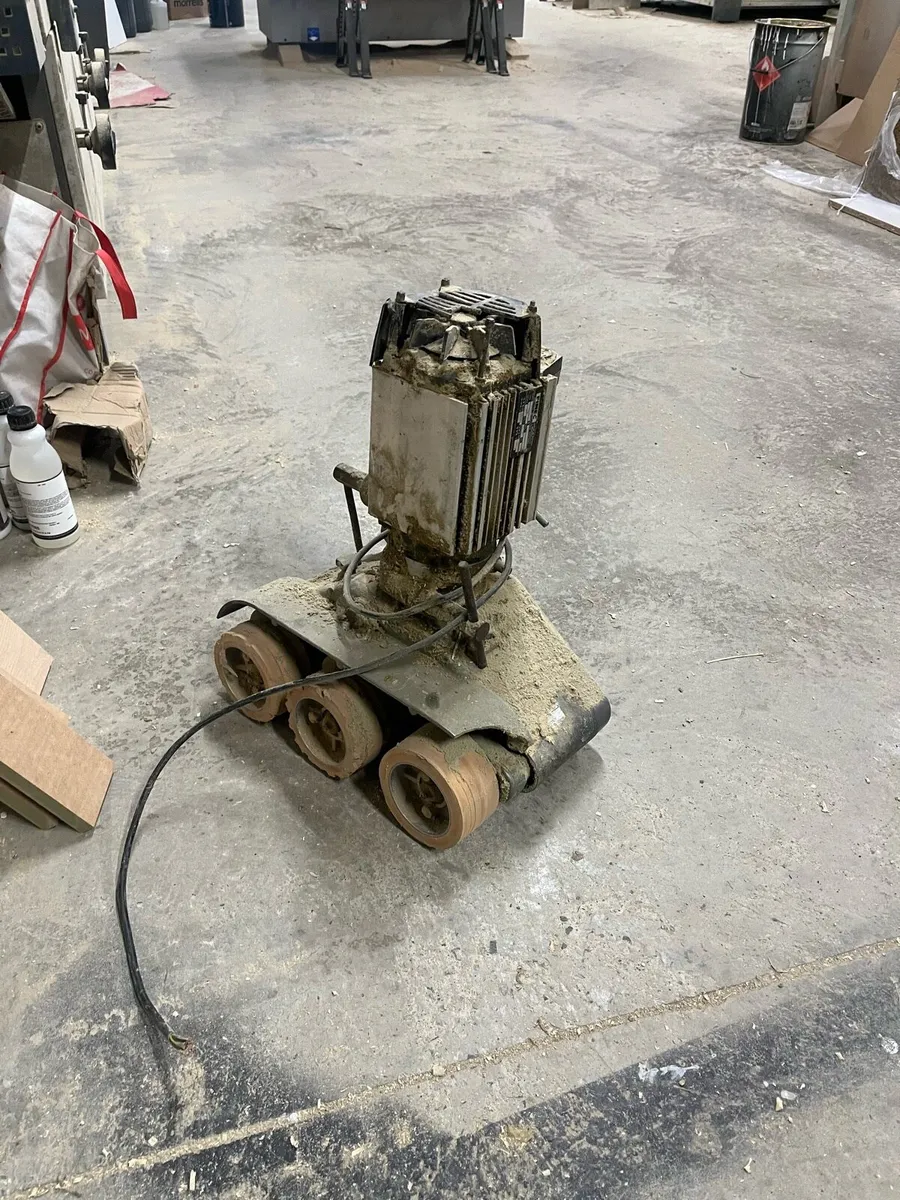 Spindle moulder power feed - Image 2