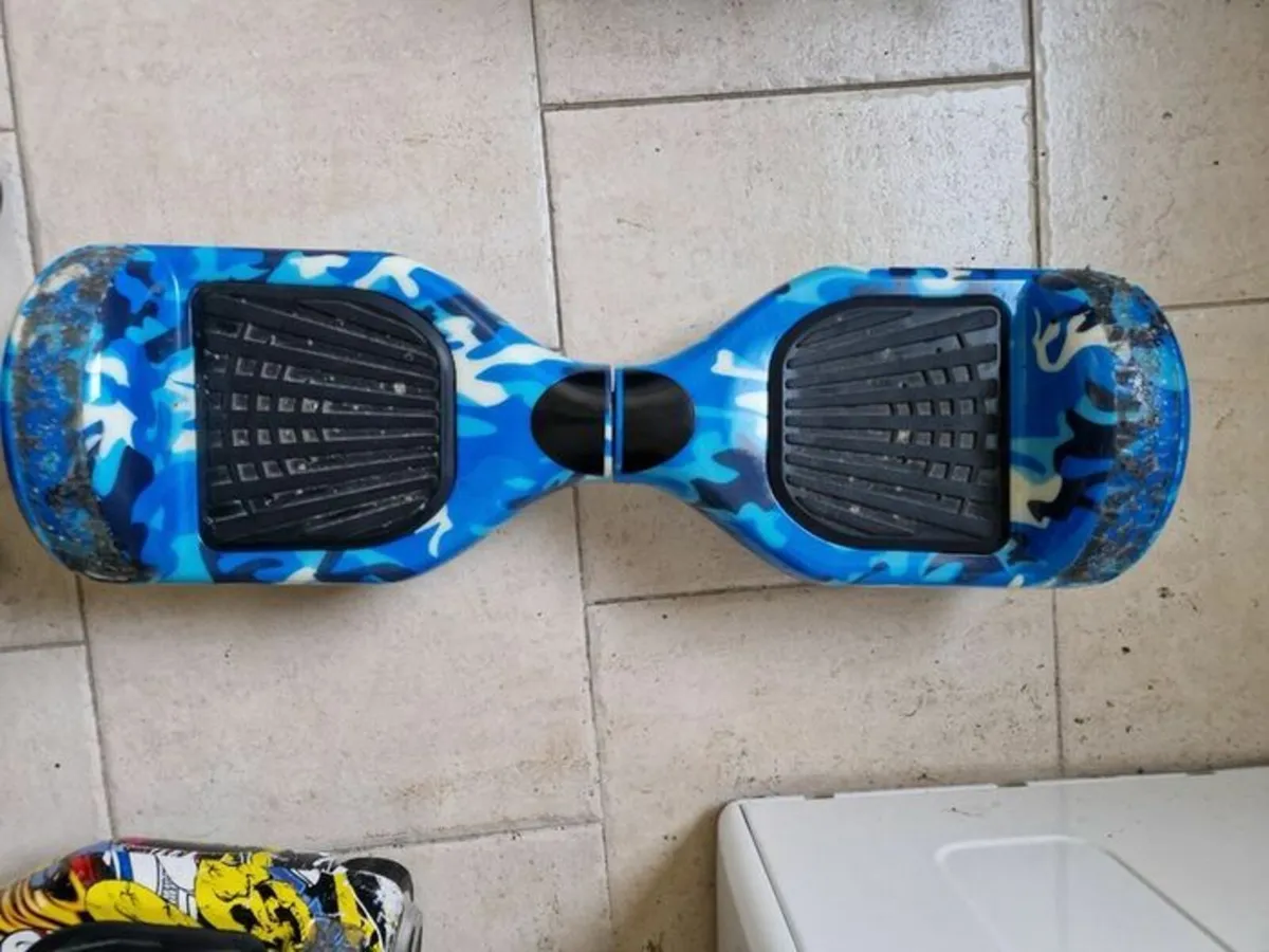 4 Hoverboards  WITHOUT Chargers - Image 1