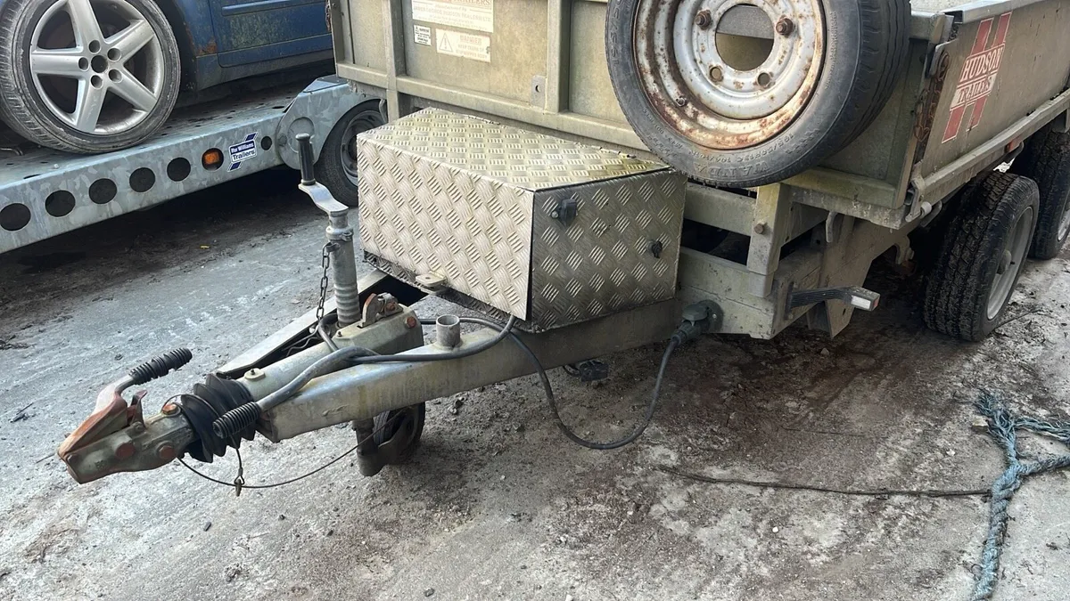 10x5’6 Hudson tipper - Image 2