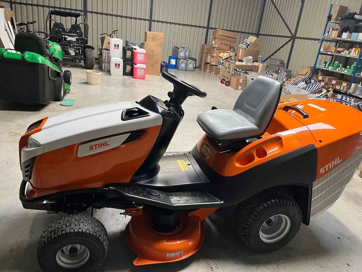 Ride on Lawnmower - Image 2