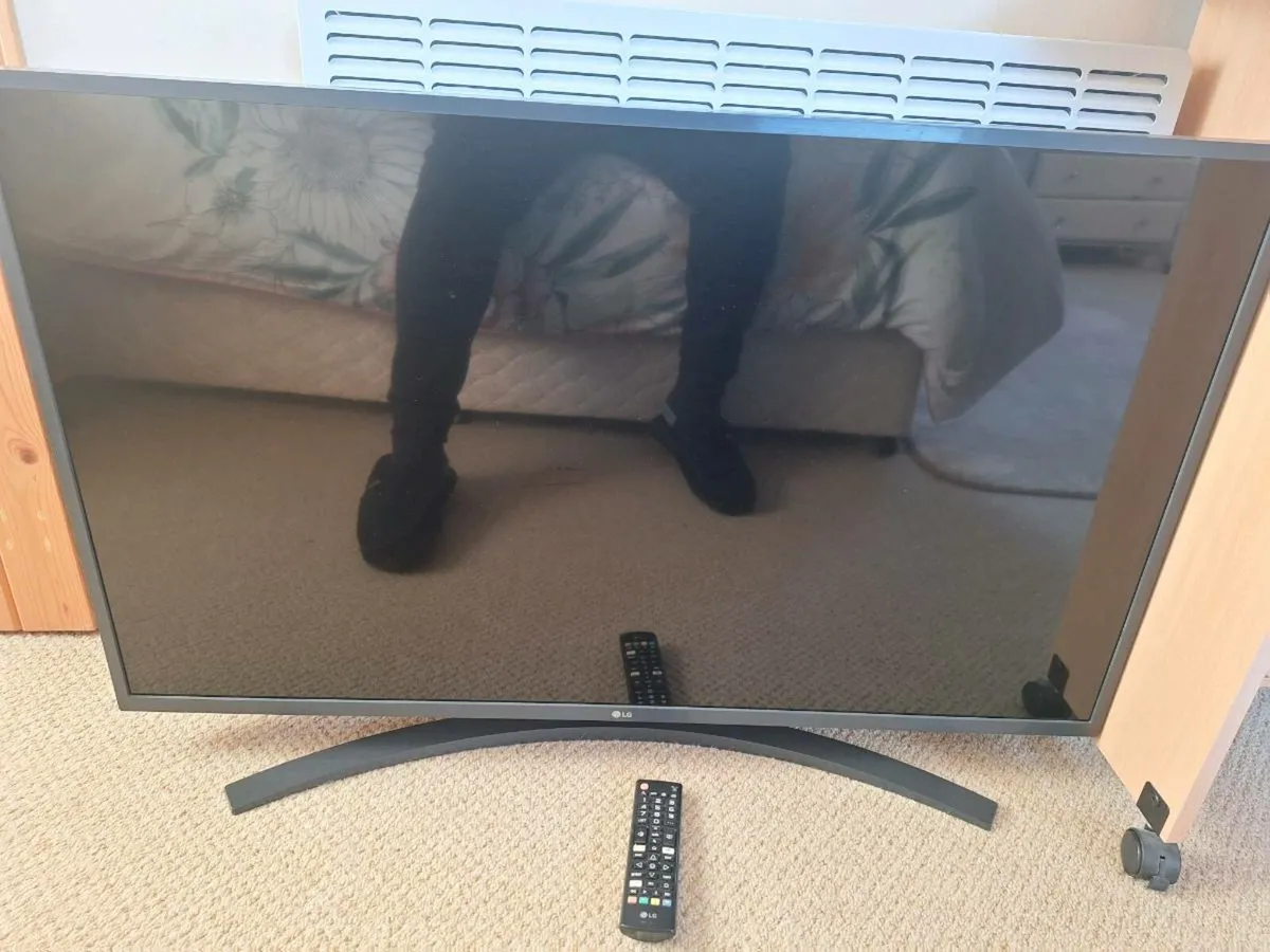 Smart LG tv - Image 1