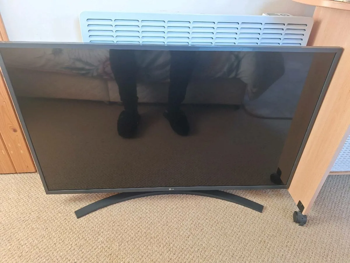 Smart LG tv - Image 2